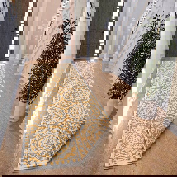 The Rugs Jardin Reversible Indoor-Outdoor Runner | Stylish