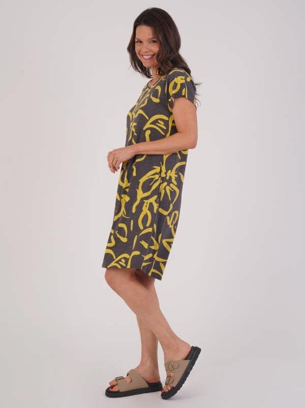 VIZ-A-VIZ Floral Print Dress