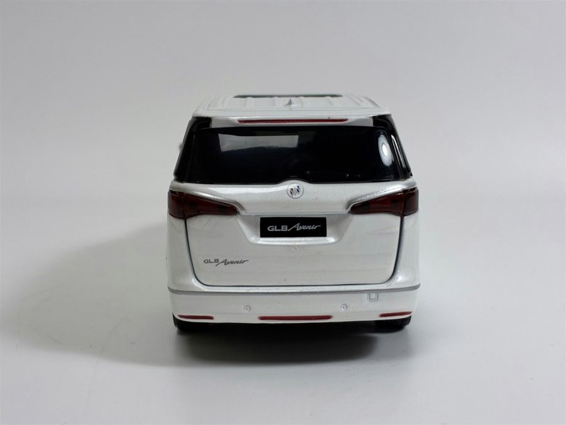 Tayumo Buick GL8 LHD Light & Sounds White 1:32 Scale 32601510