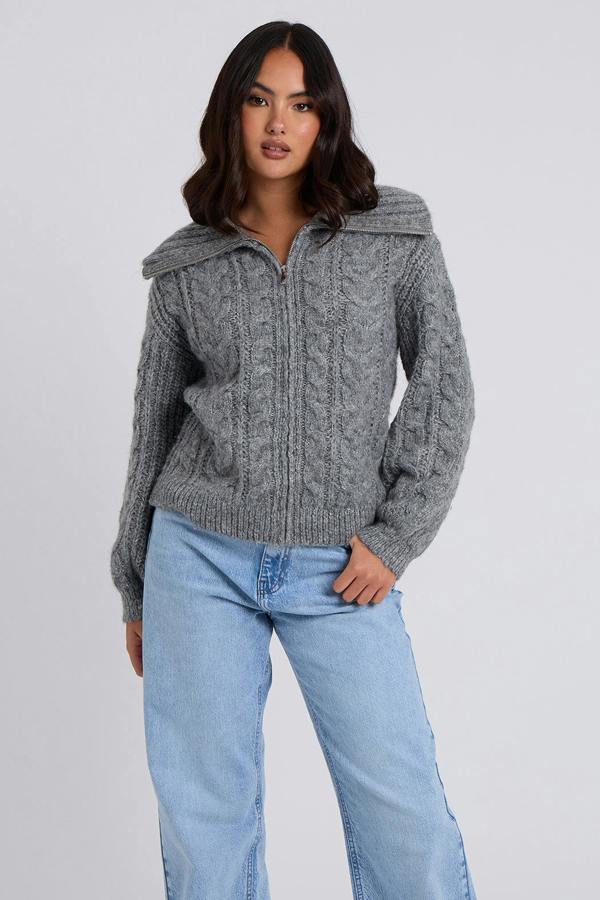 Urban Bliss Chunky Cable Zip Up Cardigan