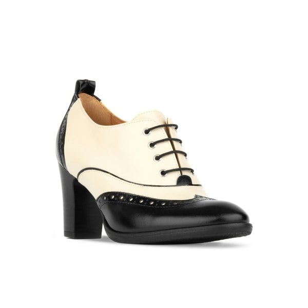 Embassy London Casino - Black & Cream - Women's black and cream leather oxford pump in 3 inch heel