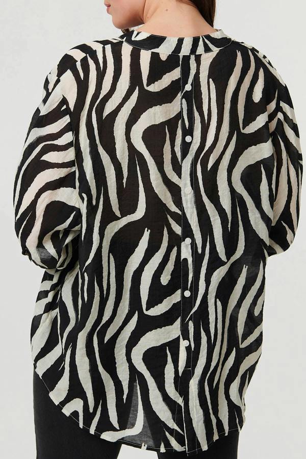 Black | Zebra Print 3/4 Sleeve Collarless Shirt