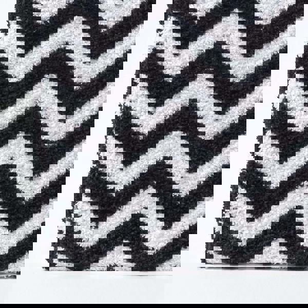 HOMESCAPES Chevron Cube Pouffe Tufted Cotton - 36 x 36 x 38 cm