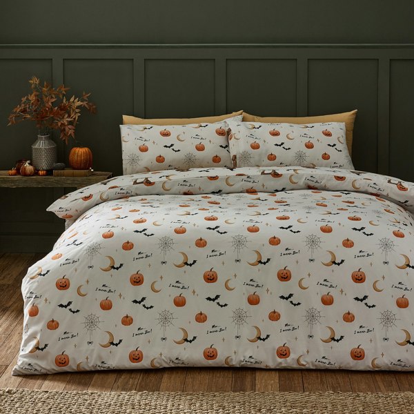 Catherine Lansfield Halloween Highland Cow Reversible Duvet Cover Set Natural