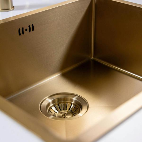 Flode Möckeln | 1.0 Bowl Stainless Steel Kitchen Sink | Inset or Undermounted | Strainer Waste Supplied | Brushed Brass