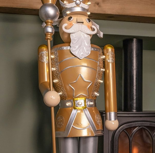 Samuel Alexander 1.2m Battery Operated Light up Giant Christmas Gold Nutcracker with LEDs