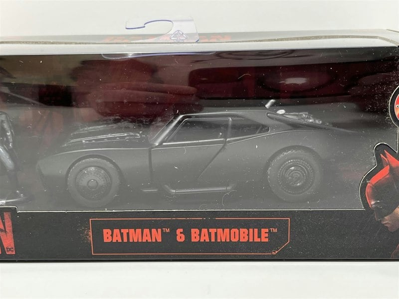 the batman batman figure and batmobile 13cm jada 253213008