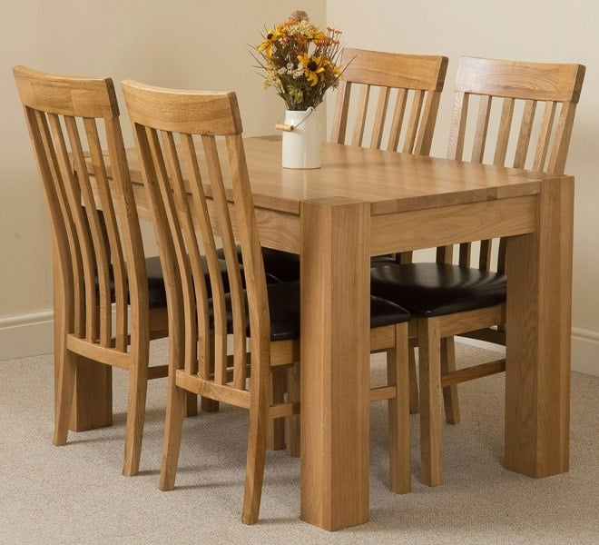 That's Furniture Kuba Small Oak Dining Table with Harvard Oak Chairs