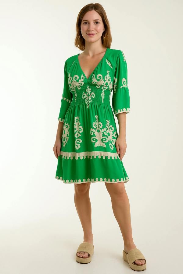 Hoxton Gal Relaxed Fit 3/4 Sleeves V Neck Printed Knee Lenght Dress in Green
