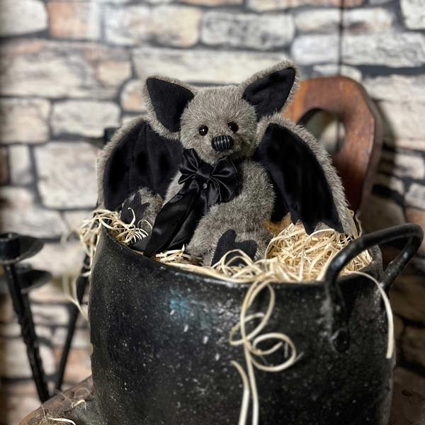 Charlie Bears Belfry - Bat Plush Collectable