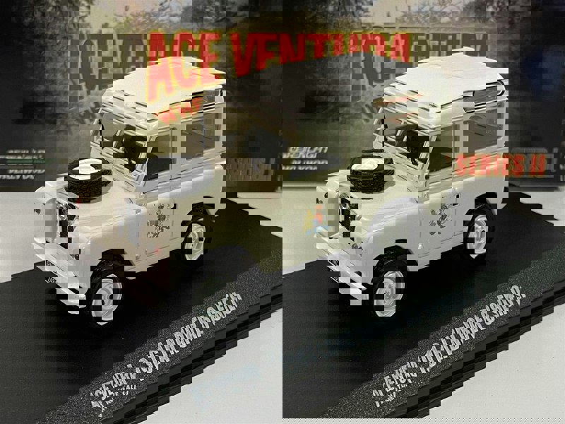 ace ventura when nature calls 1961 land rover 1:43 scale greenlight 86562