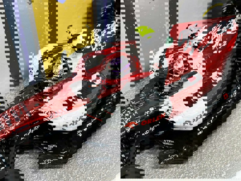 Solido Zhou Guanyu #24 Alfa Romeo C42 2022 Canada GP 1:18 Scale 1810202