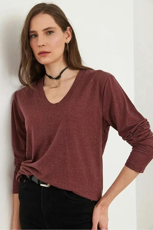 Hoxton Gal V-Neck Wool-Viscose Draped Sweater