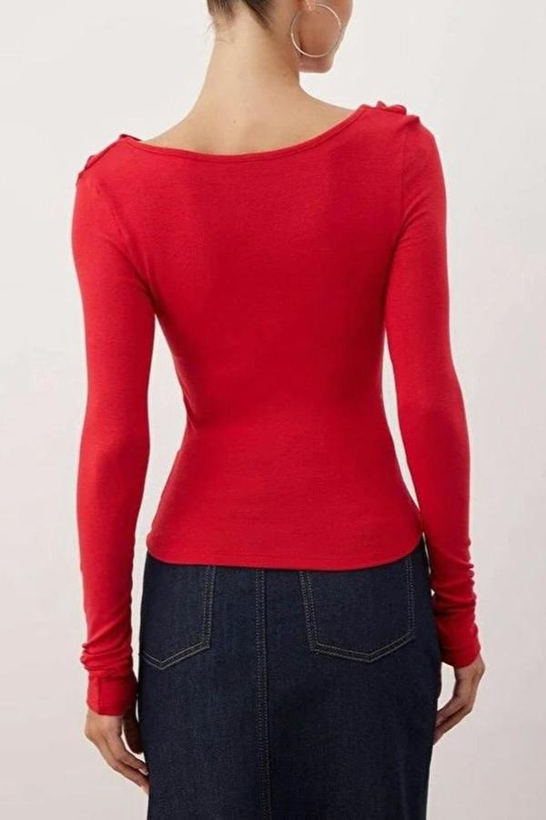 WOVCOR Ruffle Fitted Knit Blouse