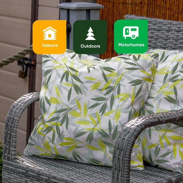 Gardenwize Pair of Outdoor Scatter Cushions - Green/Grey Leaf Design