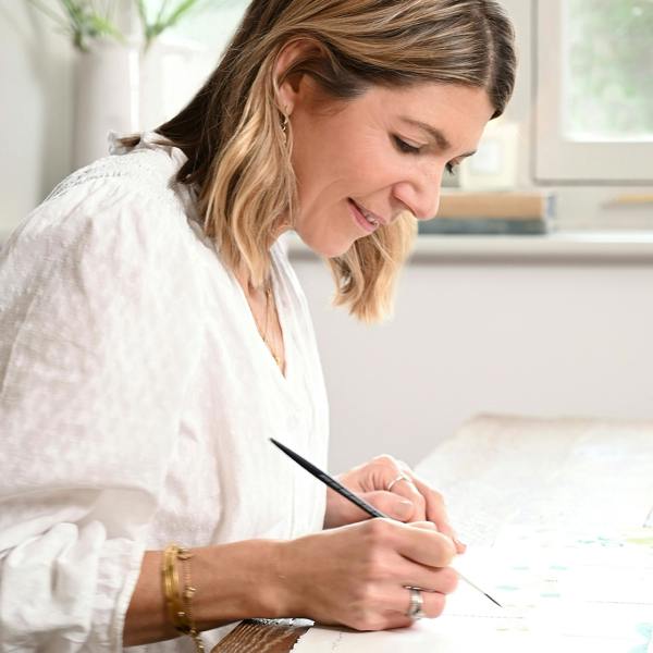 Sophie Allport Watercolour Dragonfly Pale Sprig Wallpaper