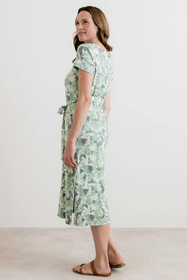 Lily & Me Weekend Jersey Printed T-Shirt Midi Dress Green