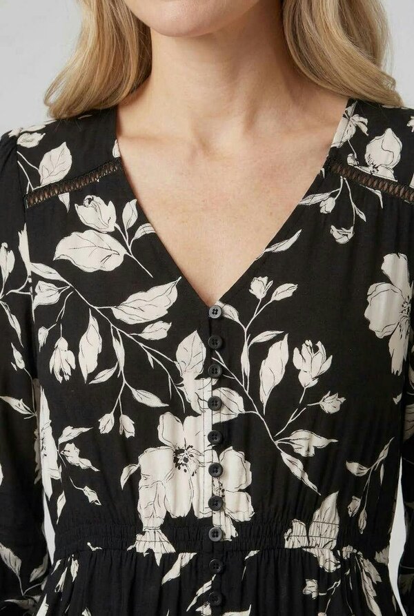 Izabel London Floral Print Long Sleeve Maxi Dress