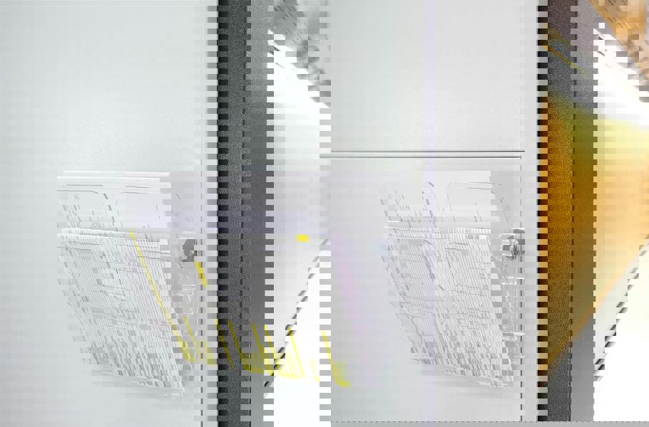 Durable A4 Magnetic Literature Holder | Dual Wall Display | FLEXIPLUS | Clear