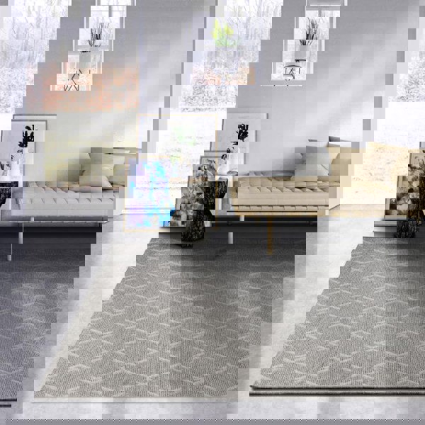 The Rugs Diamond Design Natural Wool Rug | Unique Style