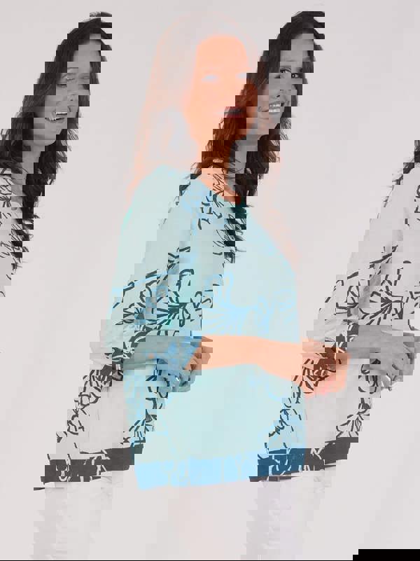 VIZ-A-VIZ Floral Printed Top