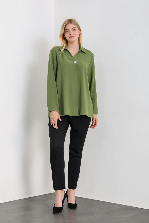 Hoxton Gal Oversized Long Sleeves Blouse with Brooch Details in Khaki