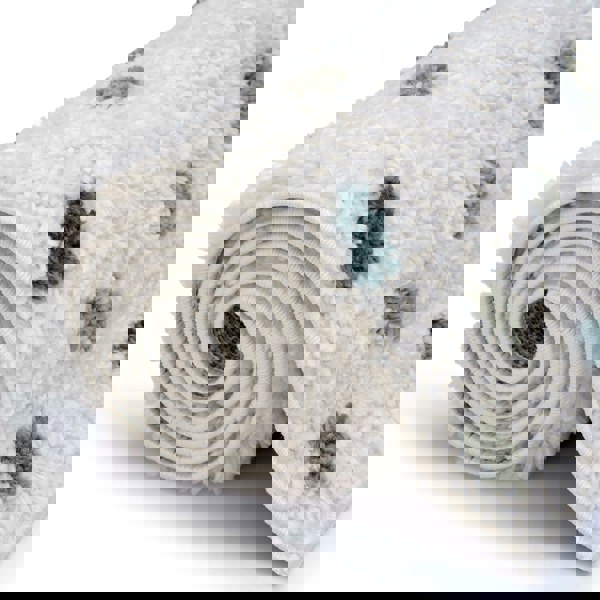 Moodi Shaggy Green Rug, Dots design, Underfloor heating | THE RUGS