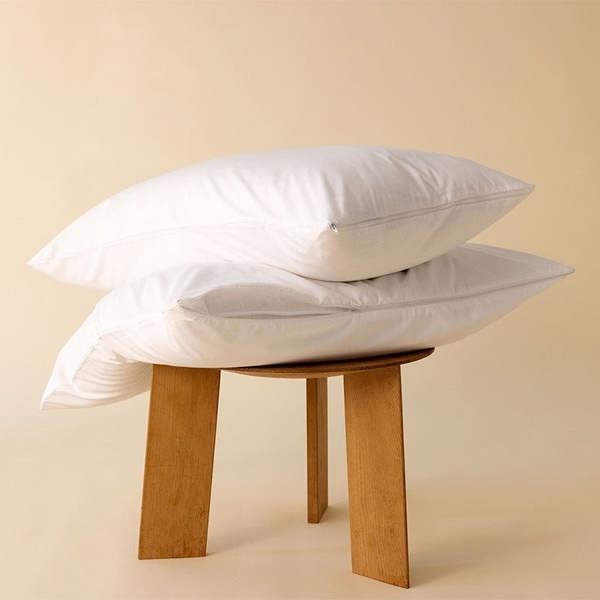 Die Zudecke Luxury Cotton Quilted Pillow Protector - Down & Cotton