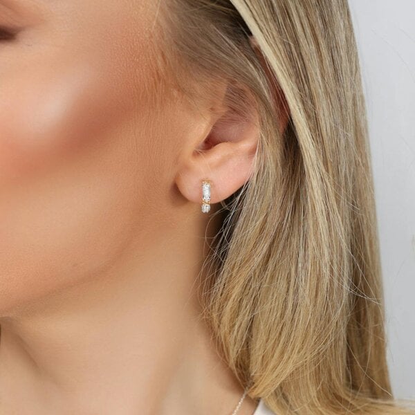 Say It With Luxe Kiss Earrings - Silver & Gold