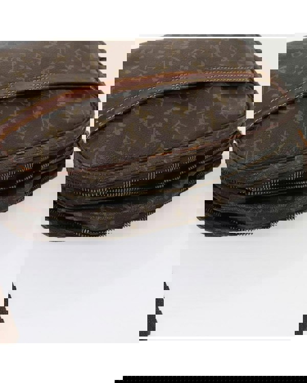 193976605.jpg