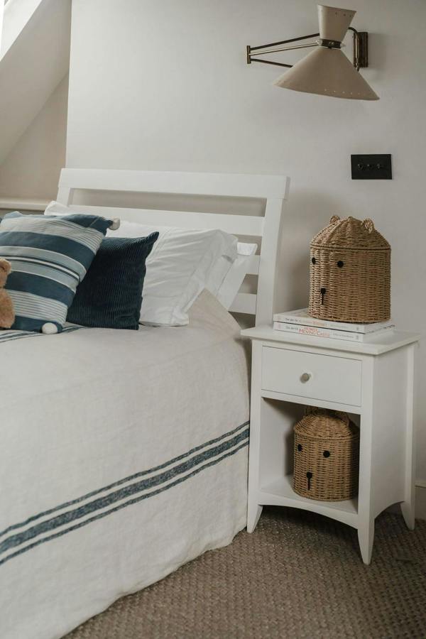 Statement Furniture Edward Hopper White Bed Frame with Tall Slatted Headboard Single 3ft, Double 4ft6