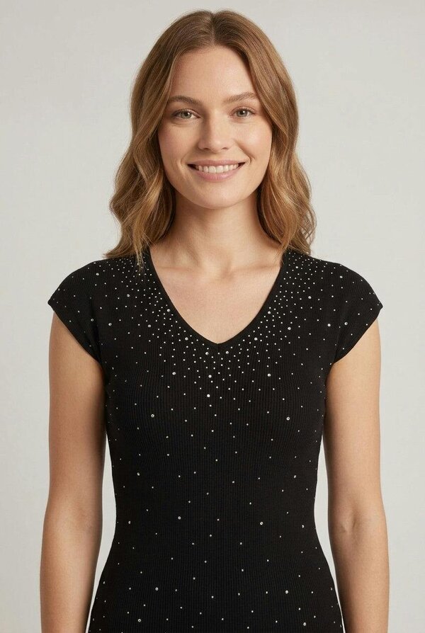 Izabel London Sparkle Detail Short Sleeve Knit Top