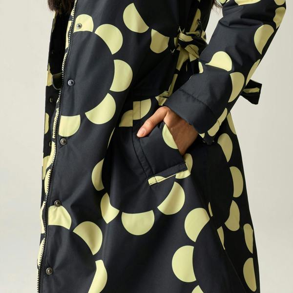 Regatta Womens/Ladies Orla Mac Daisy Hoop Waterproof Jacket - Black - 