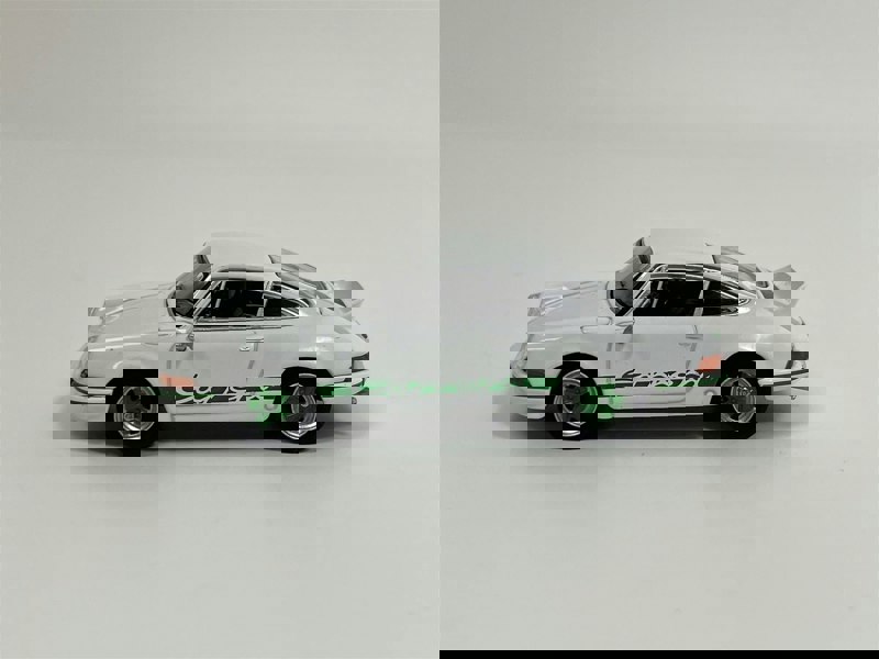 Mini GT Porsche 911 Carrera RS 2.7 Grand Prix White With Green Livery LHD 1:64 Mini GT MGT00801L