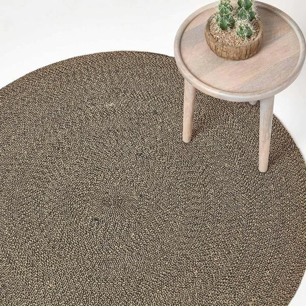 HOMESCAPES Linen and Black Melange Braided Rug