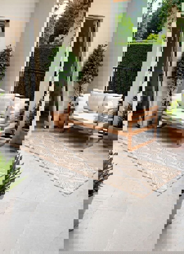 The Rugs Liora Reversible Rug – Indoor & Outdoor Quality