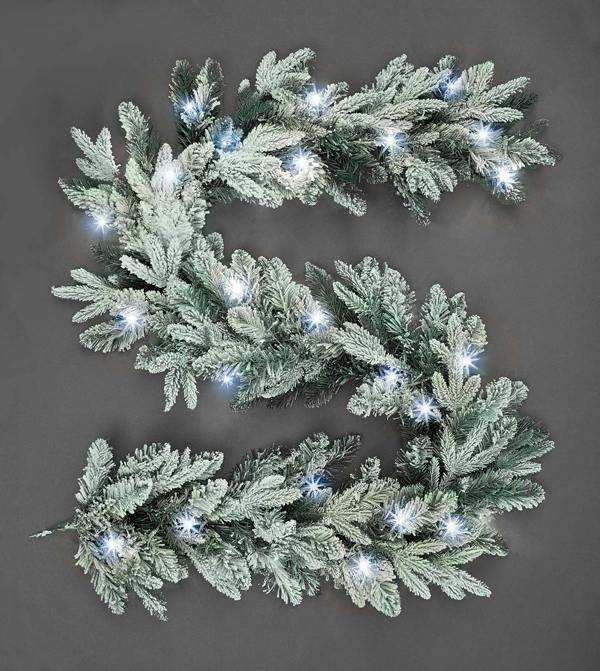 55cm Pre-Lit Green Artificial Christmas Wreath in PVC with LED Lights for Indoor and Sheltered Outdoor Display image 4