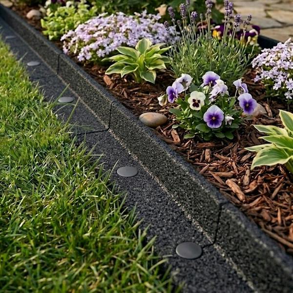 Flexible Lawn Edging 4.8m With Mallet - Black