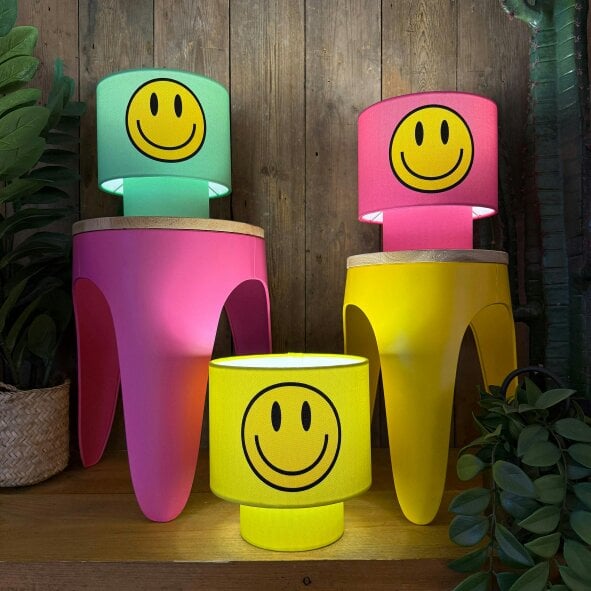 Love Frankie Smiley Glow Lamps in Pink