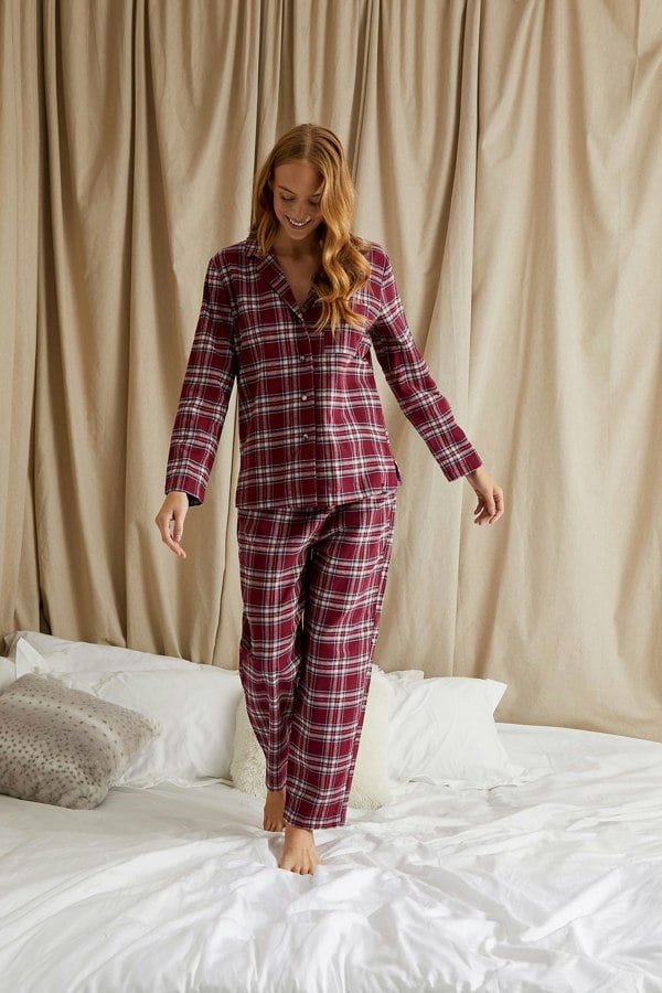 Pretty You London Plaid Pyjama Set in Bordeaux