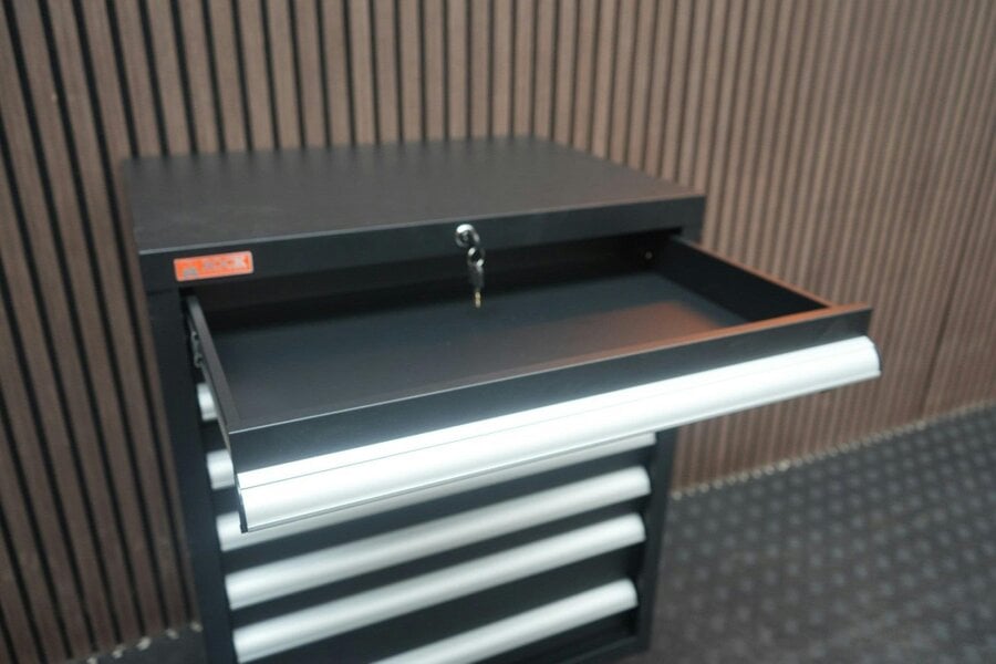 Rock Machinery Rock RT-013 26" Steel Tool chest with 7 drawers