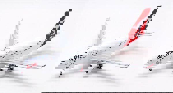 InFlight200 Qantas Airbus A330-300 VH-QPA With Stand 1:200 Scale Inflight200 IF333QF0522