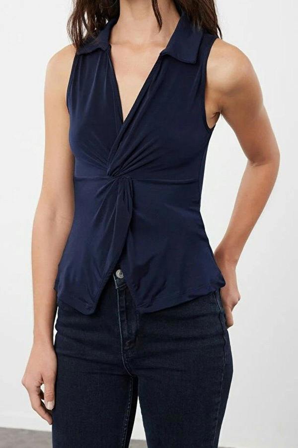 WOVCOR Fitted Polo Collar Stretch Knit Blouse