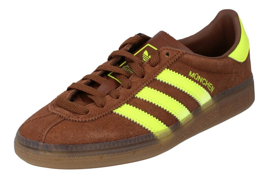 Adidas Originals Muenchen Womens Trainers  JS3996