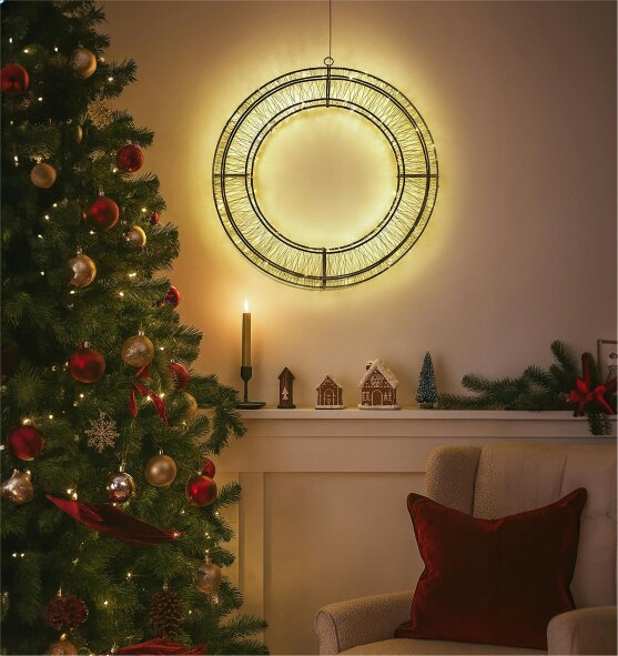 Scotts of Stow Xmas Haus Pre Lit Micro LED Wreath with 10 Twinkling LEDs 5m Lead