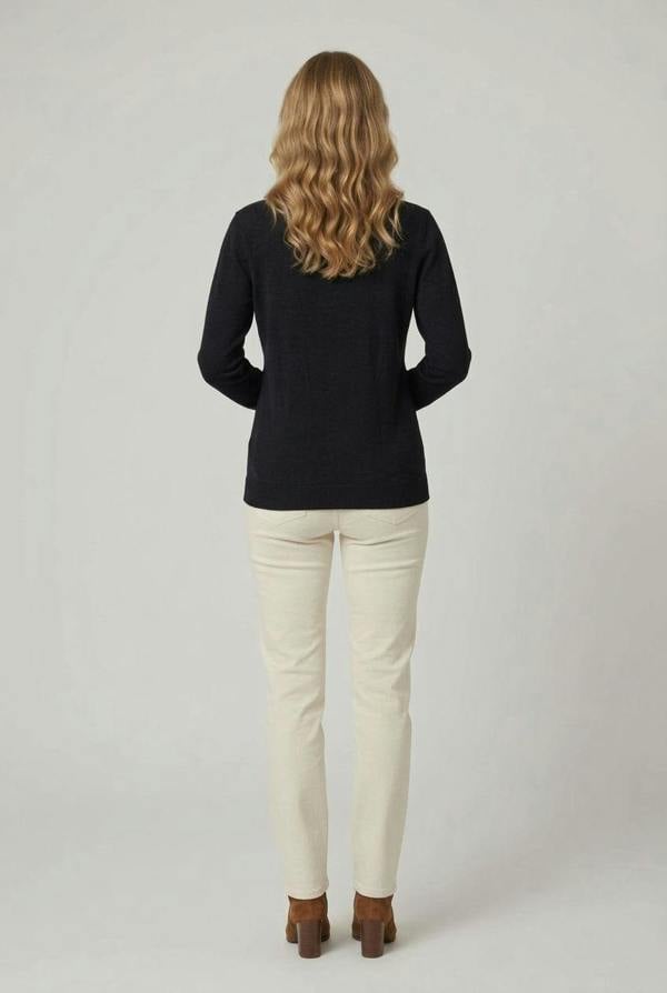 Black | Textured Pearl Detail V-Neck Knit Top