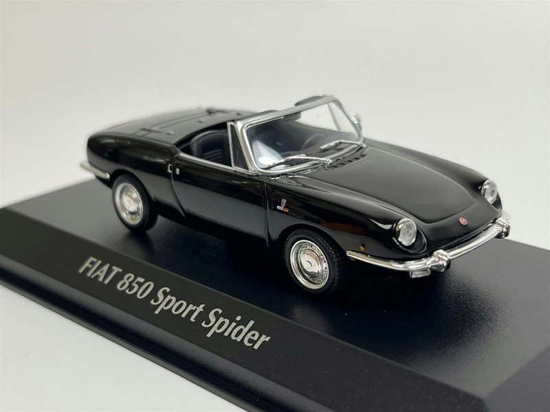 Maxichamps Fiat 850 Sport Spider 1968 Black 1:43 Scale Maxichamps 940121231