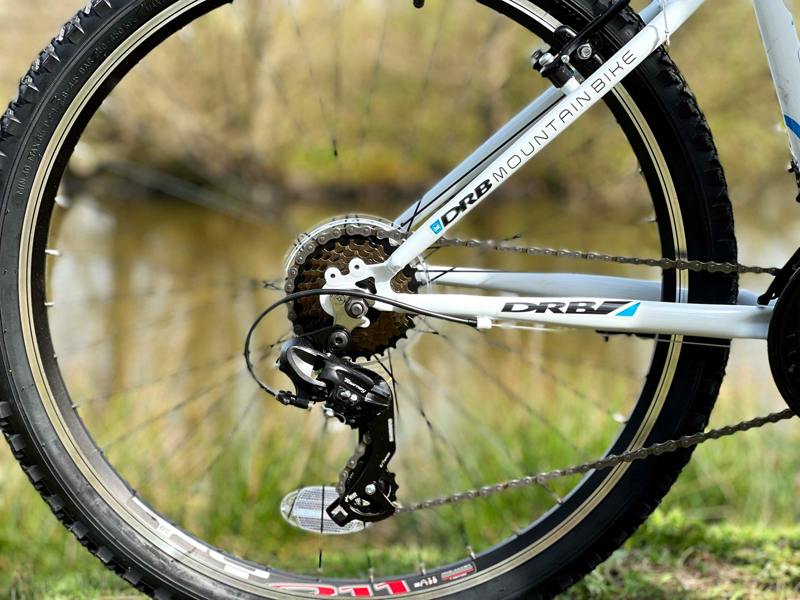 Dallingridge Pulsar Hardtail Mountain Bike, 26" Wheel - Ice White/Blue