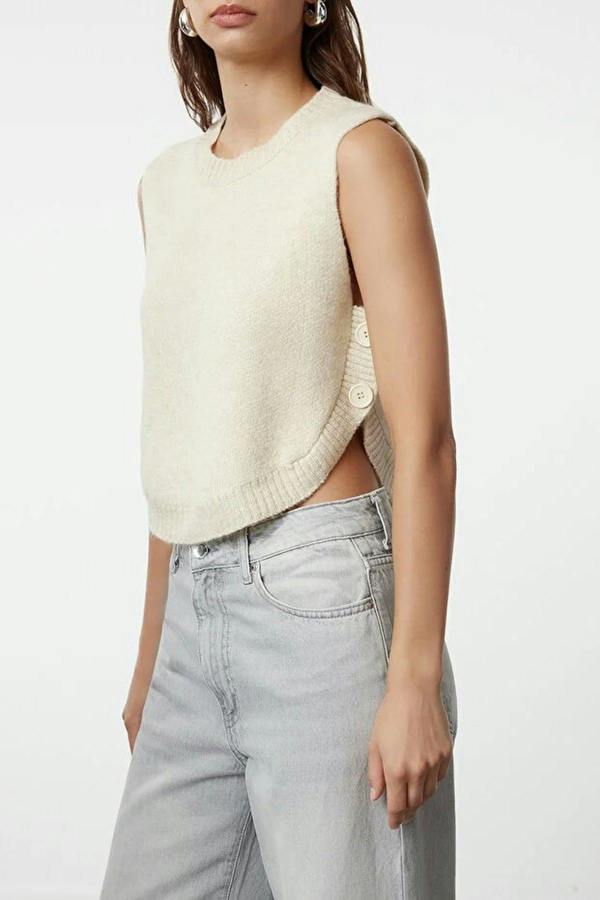 WOVCOR Crop Soft Texture Buttoned Knit Sweater