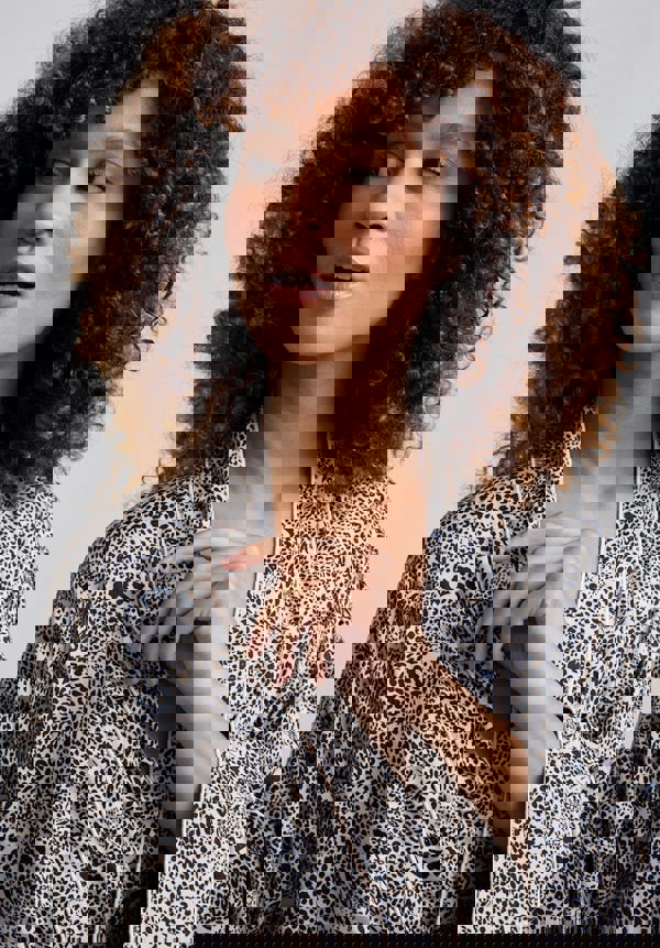 Corina Hidden Leopard Robe in Cream
